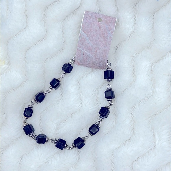 NEW: Beautifully Crafted Semi-Precious “Onyx” Crystal Beaded Healing Bracelet - Picture 2 of 11